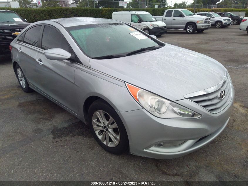 2013 HYUNDAI SONATA GLS