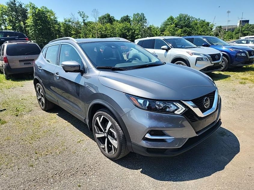 2022 NISSAN ROGUE SPORT SL