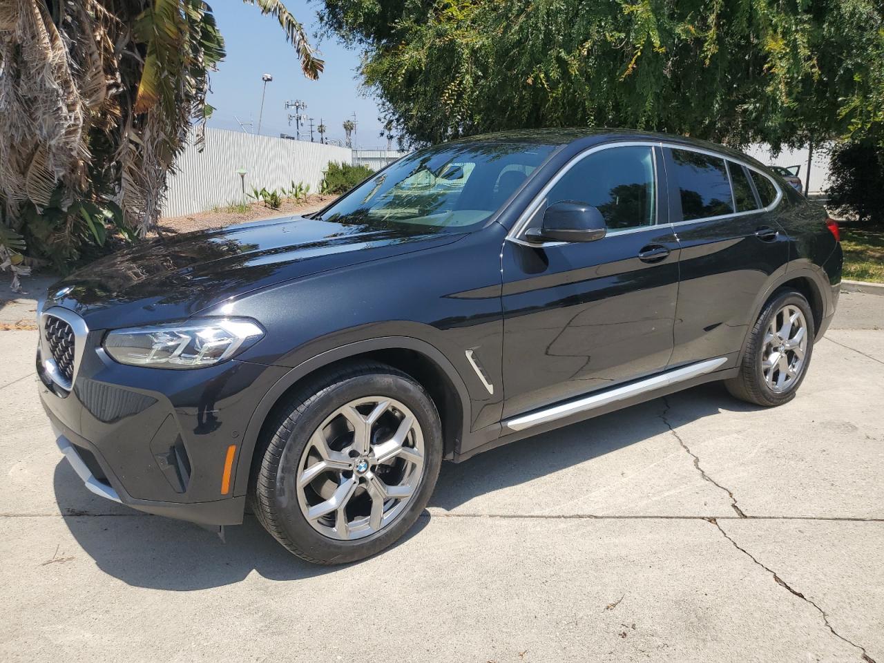 2023 BMW X4 XDRIVE30I