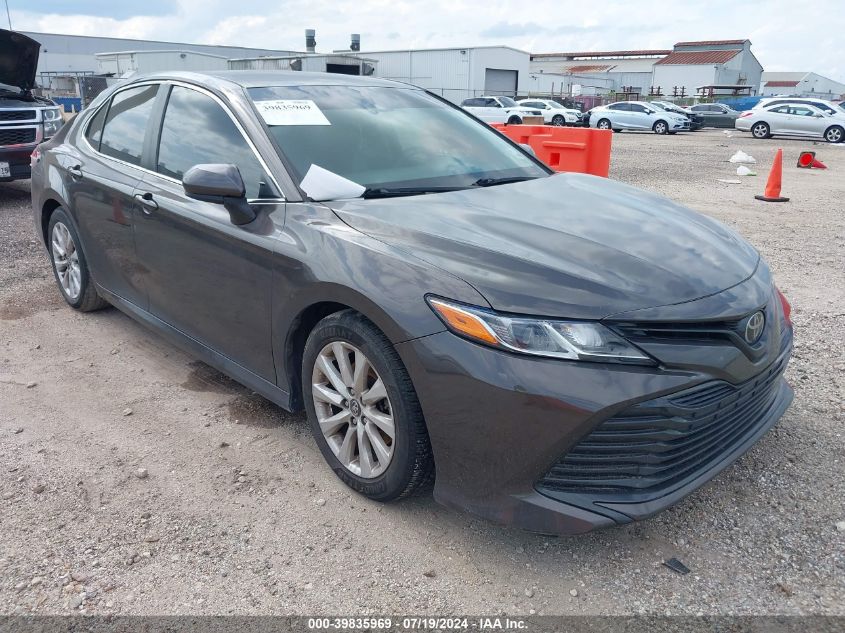 2018 TOYOTA CAMRY LE