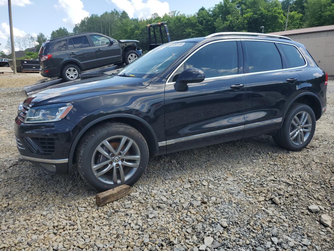 2015 VOLKSWAGEN TOUAREG V6