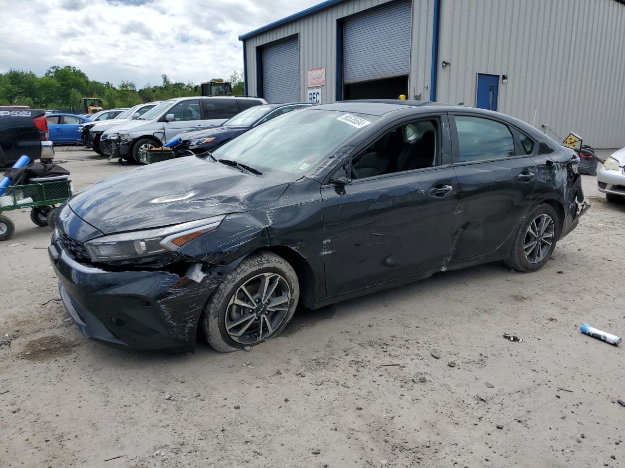 2023 KIA FORTE LX