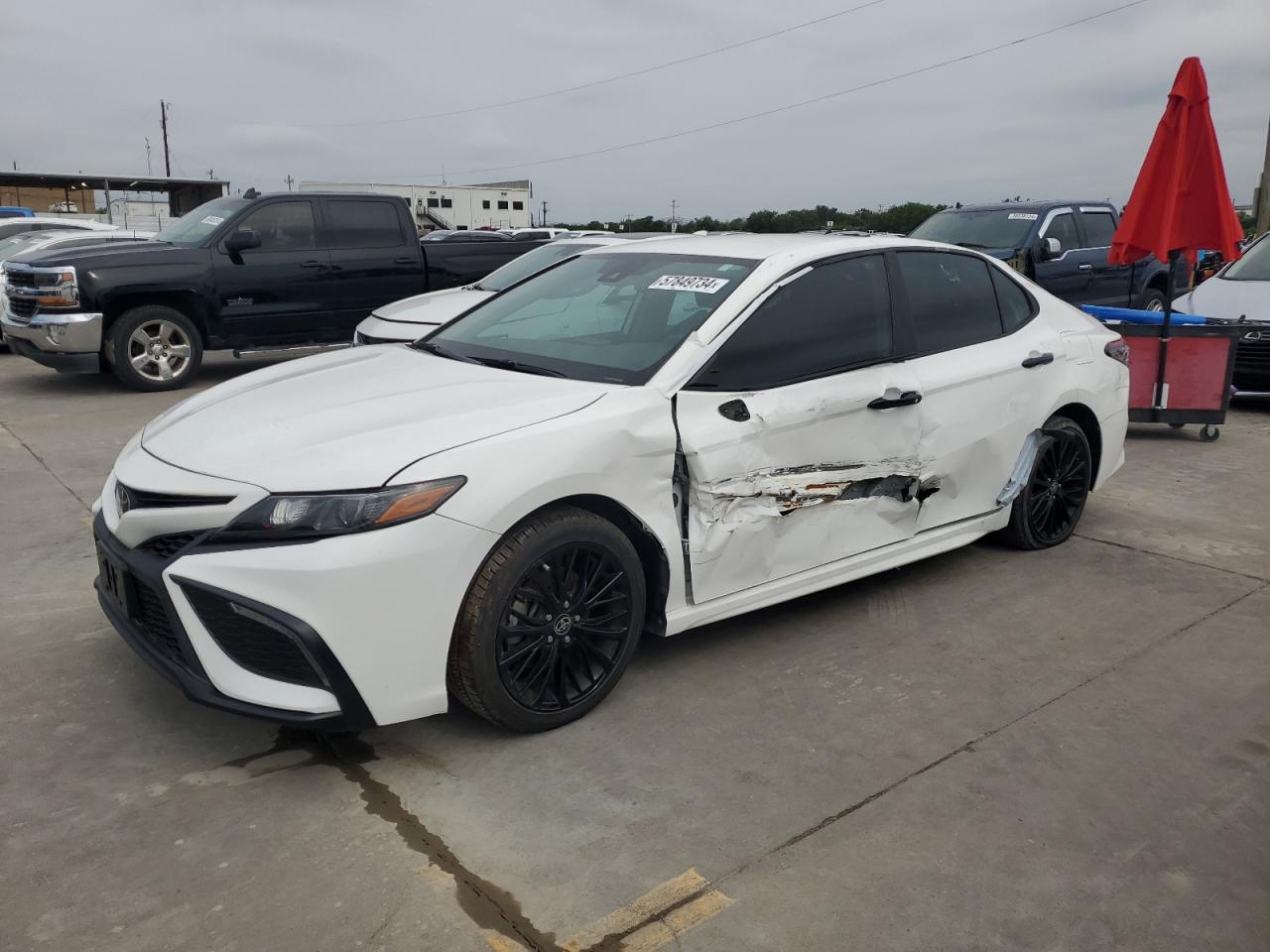 2022 TOYOTA CAMRY SE