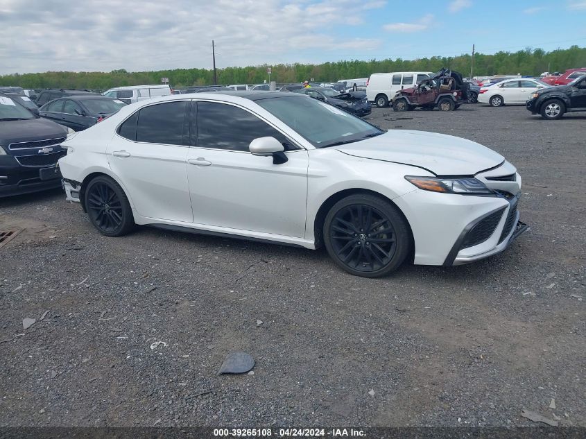 2021 TOYOTA CAMRY XSE