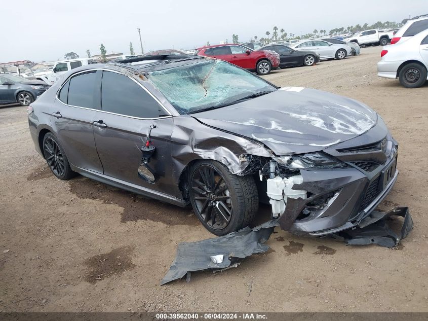 2022 TOYOTA CAMRY XSE