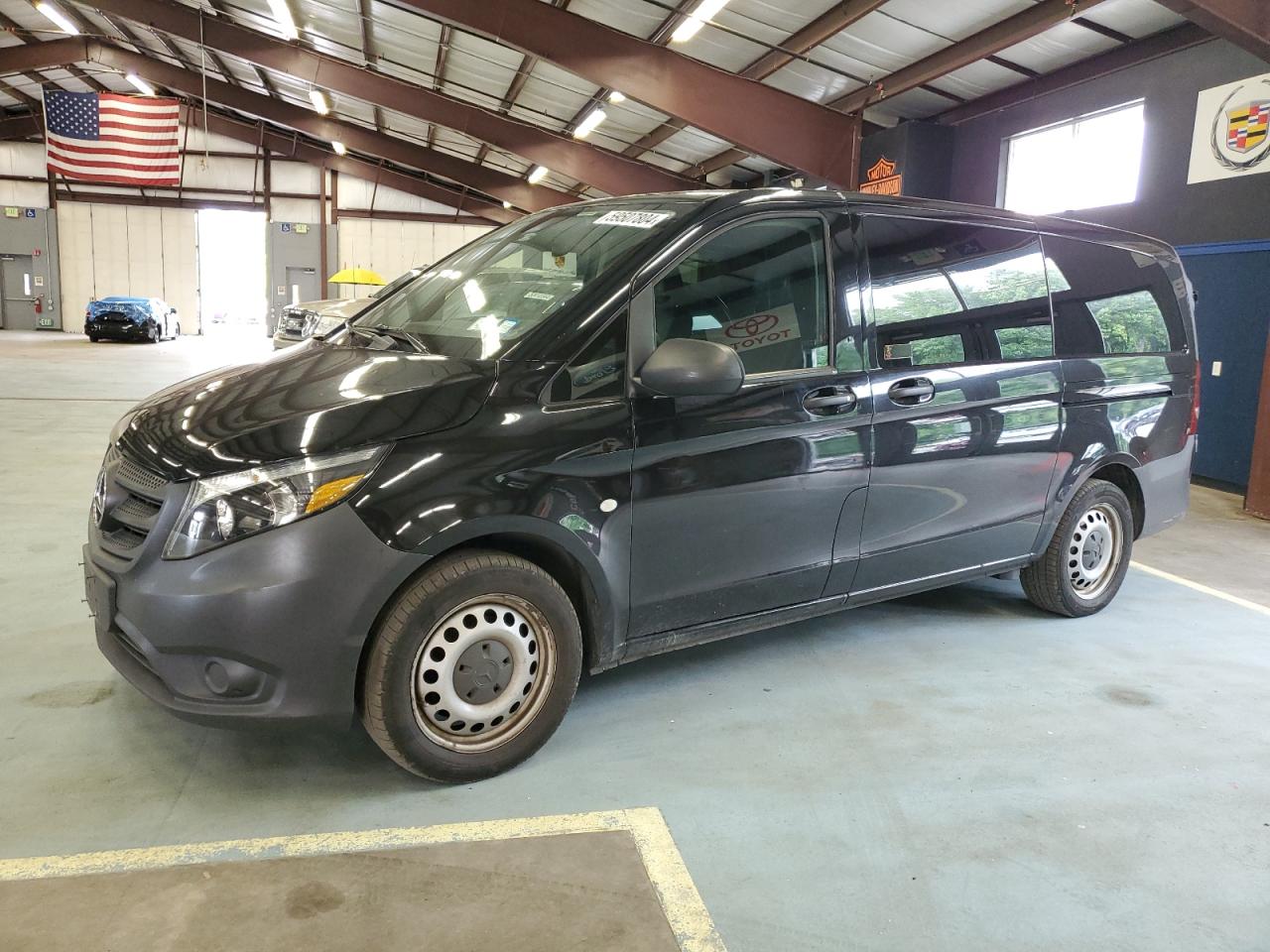 2019 MERCEDES-BENZ METRIS