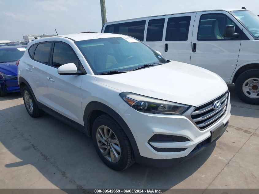 2017 HYUNDAI TUCSON SE