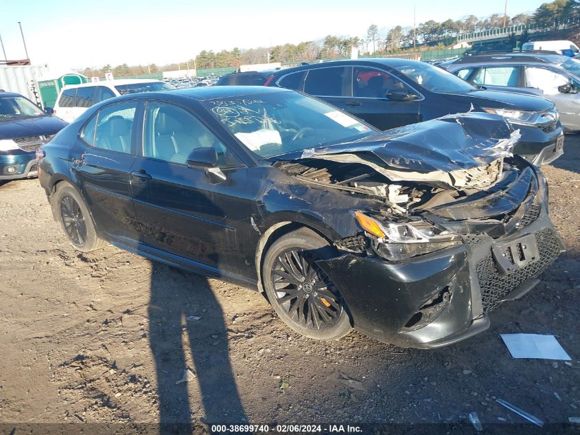 2020 TOYOTA CAMRY SE NIGHTSHADE