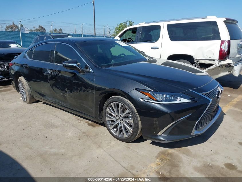 2021 LEXUS ES 300H