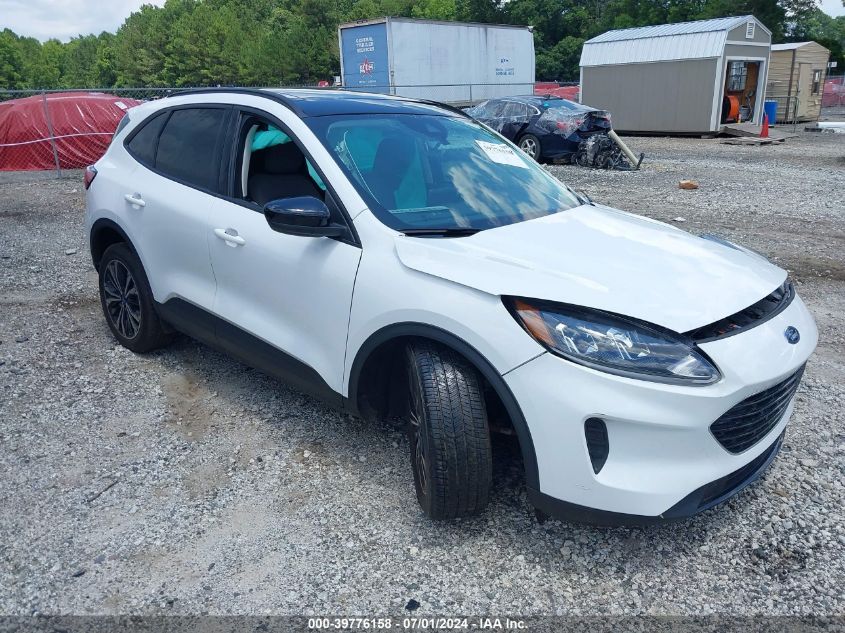 2022 FORD ESCAPE SE