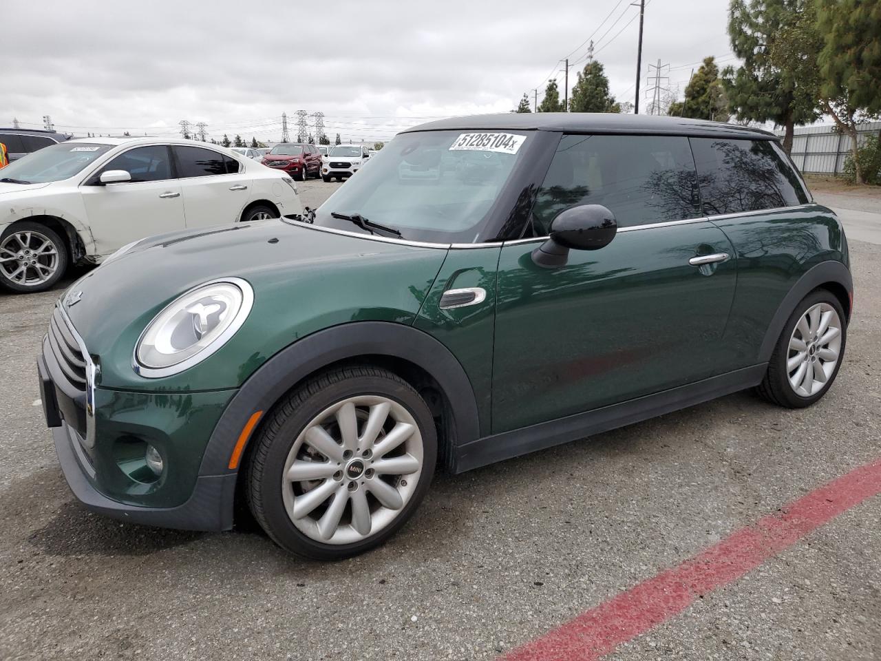 2018 MINI COOPER