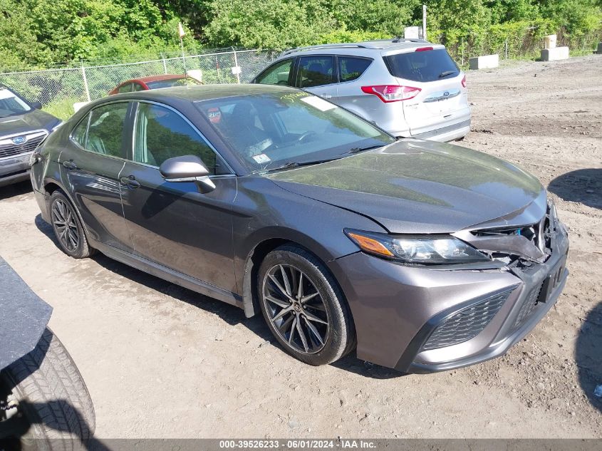 2021 TOYOTA CAMRY SE AWD