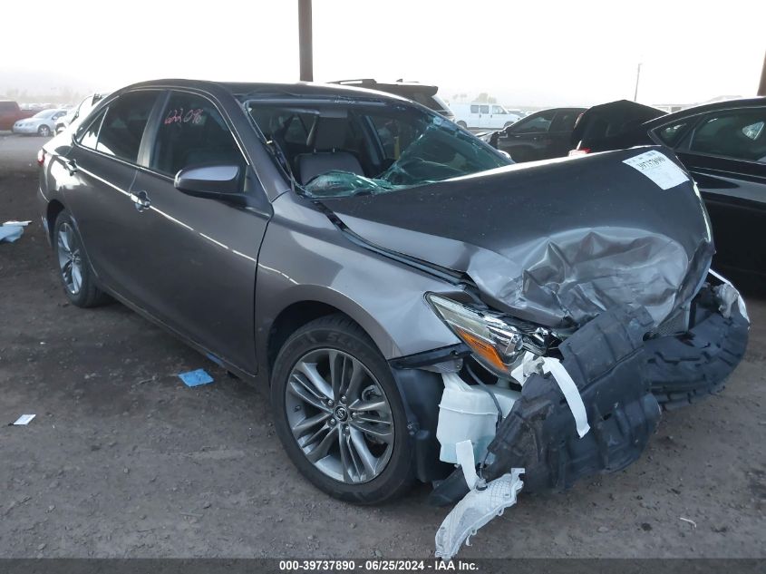 2015 TOYOTA CAMRY SE