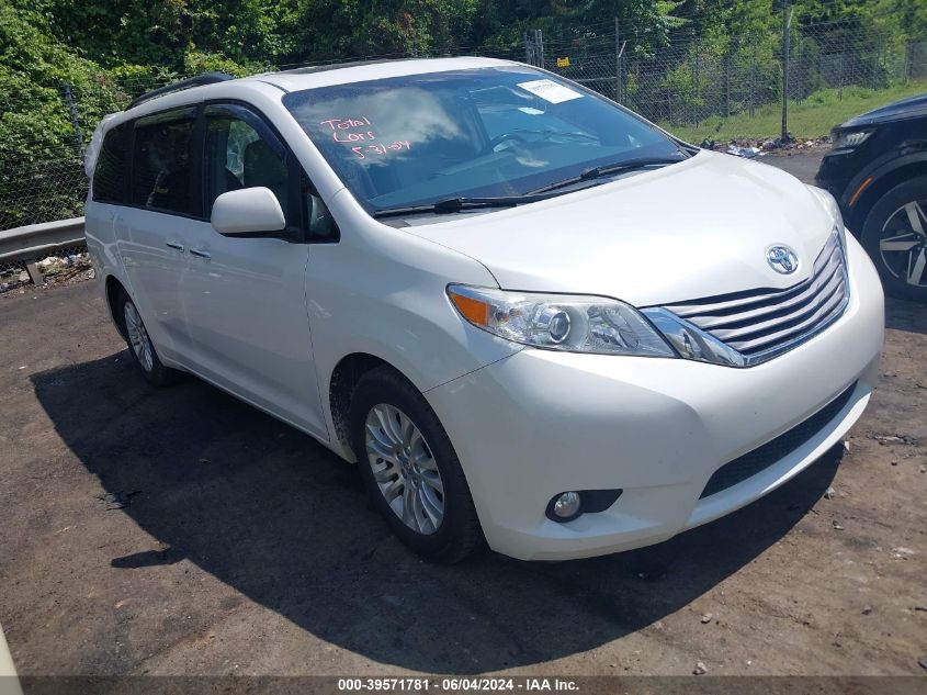 2016 TOYOTA SIENNA XLE 8 PASSENGER