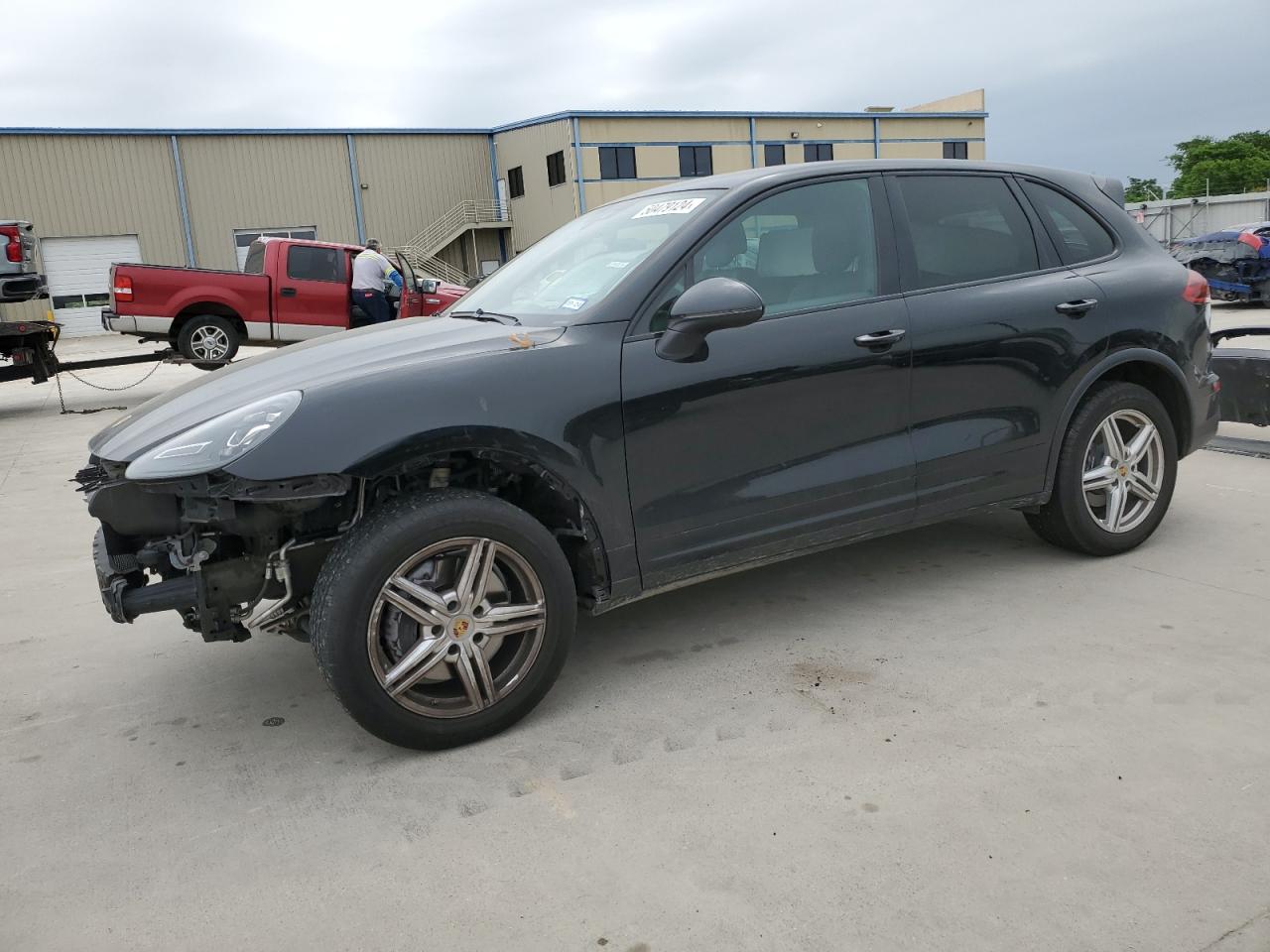 2016 PORSCHE CAYENNE