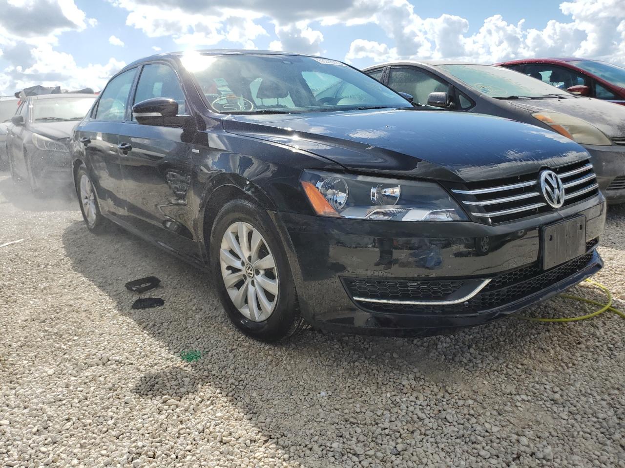 2013 VOLKSWAGEN PASSAT S