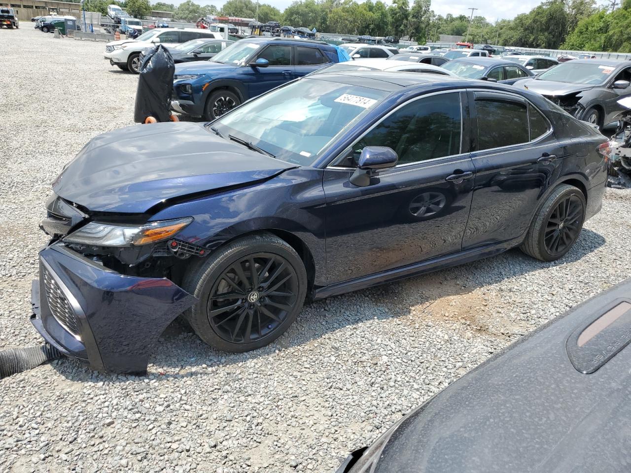 2021 TOYOTA CAMRY XSE