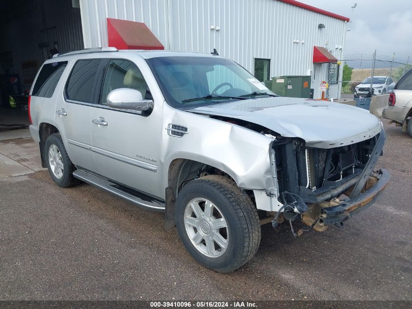 2011 CADILLAC ESCALADE LUXURY