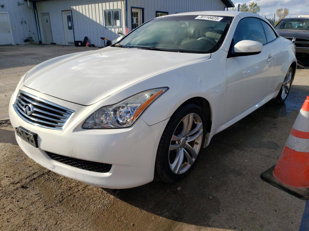 2010 INFINITI G37 BASE