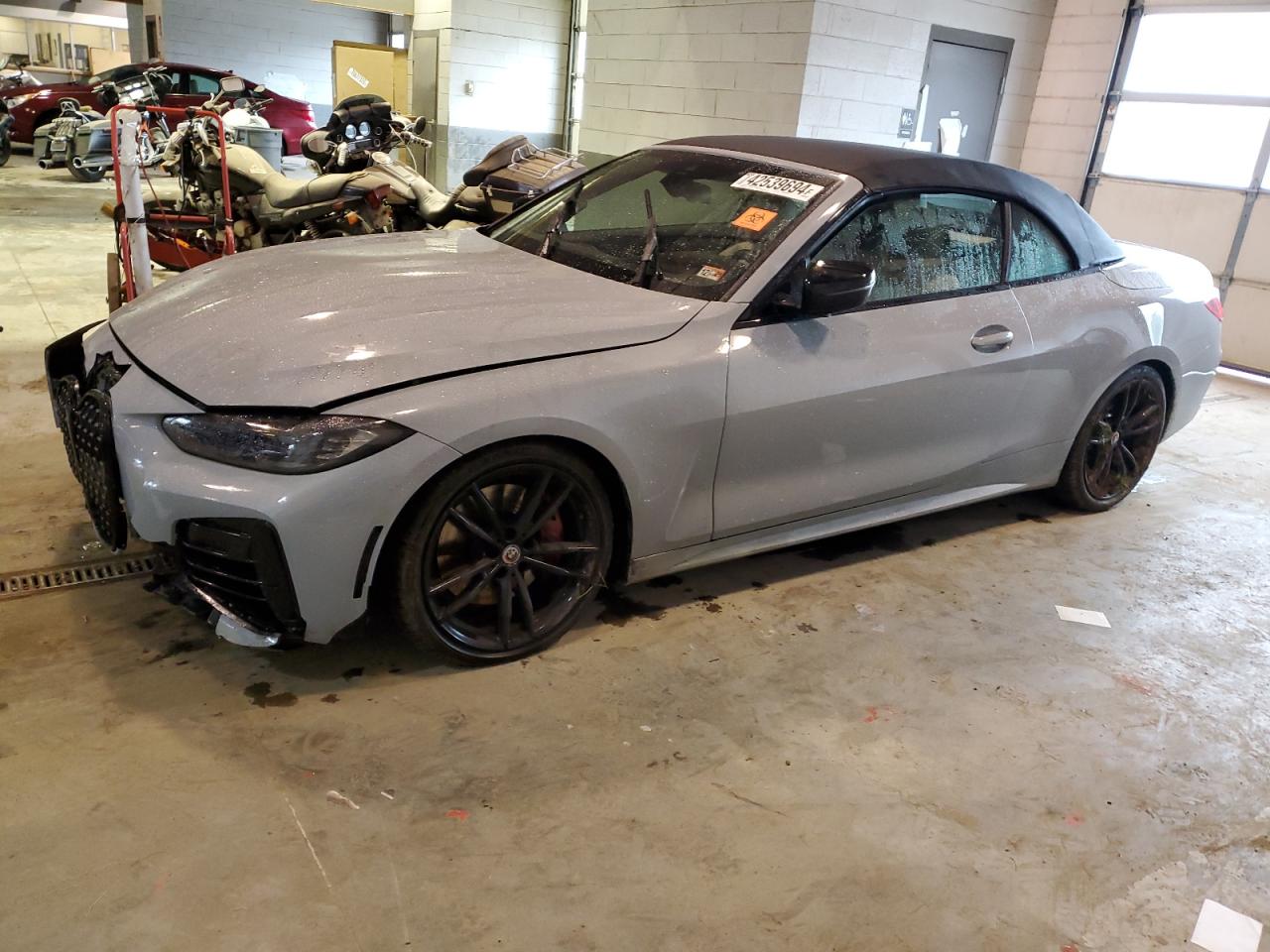 2023 BMW M440I