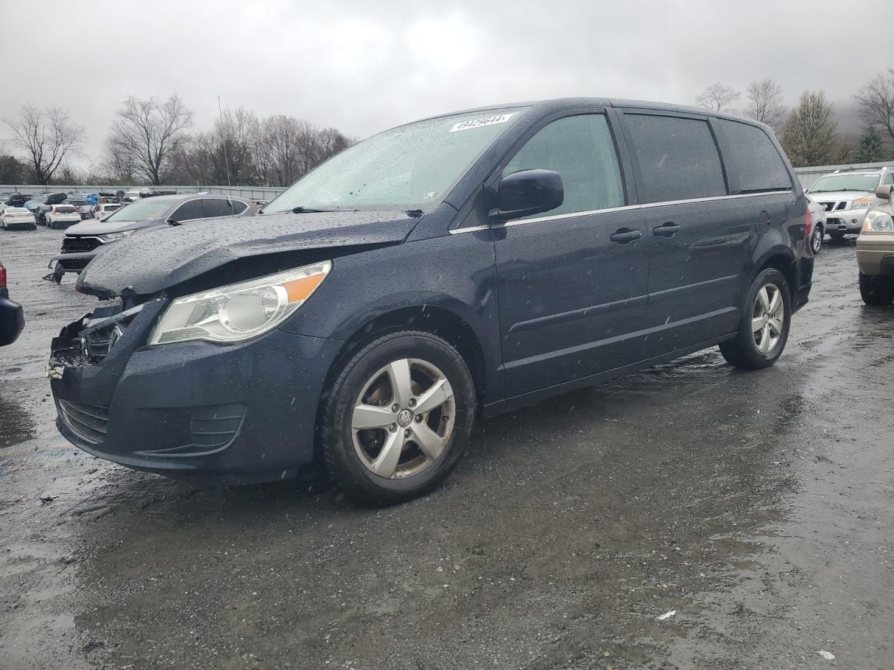 2010 VOLKSWAGEN ROUTAN SEL