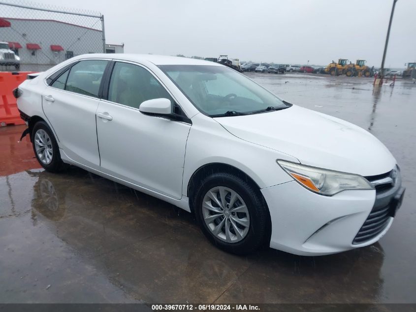 2016 TOYOTA CAMRY LE