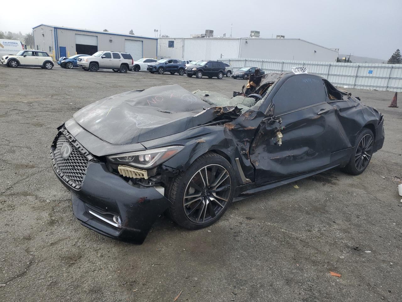 2018 INFINITI Q60 LUXE 300