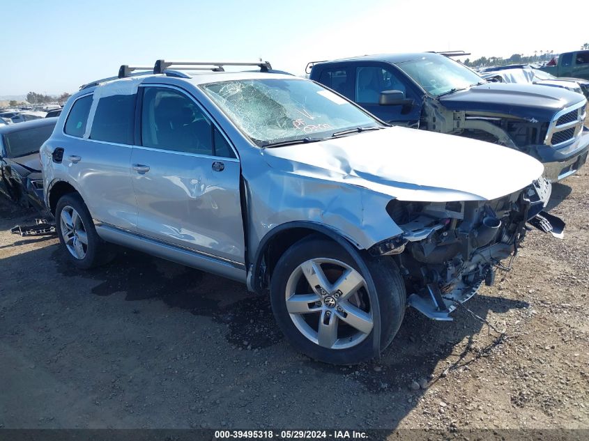 2012 VOLKSWAGEN TOUAREG VR6 LUX