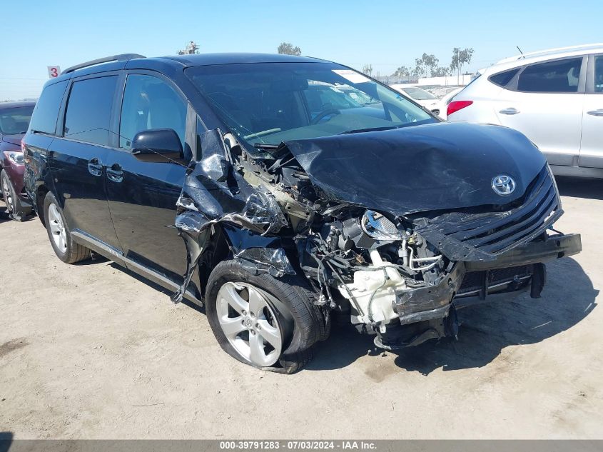 2011 TOYOTA SIENNA LE V6