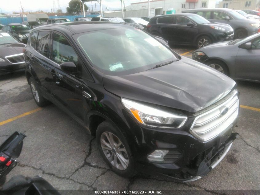 2019 FORD ESCAPE SE