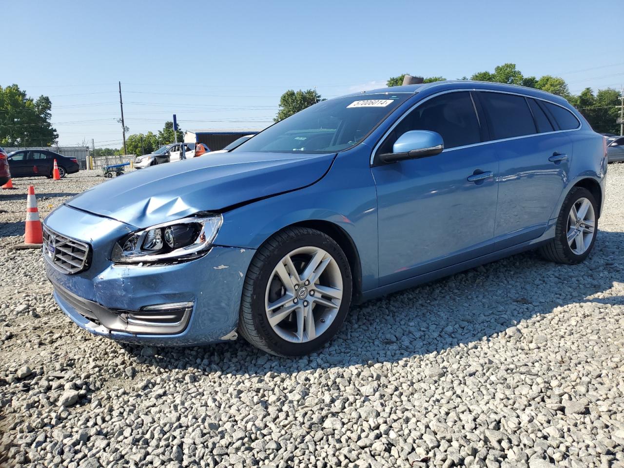 2015 VOLVO V60 PLATINUM