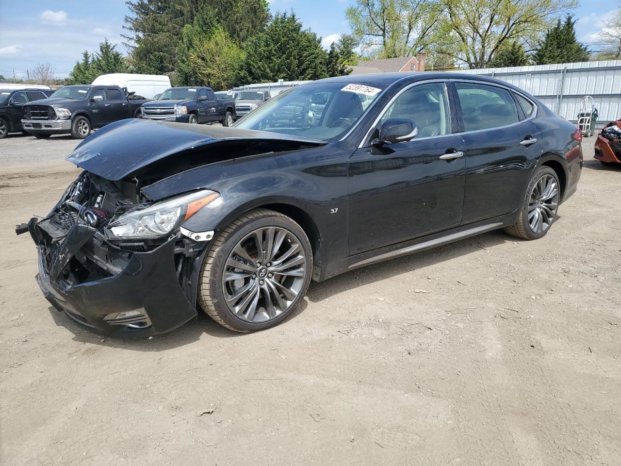 2017 INFINITI Q70L 3.7