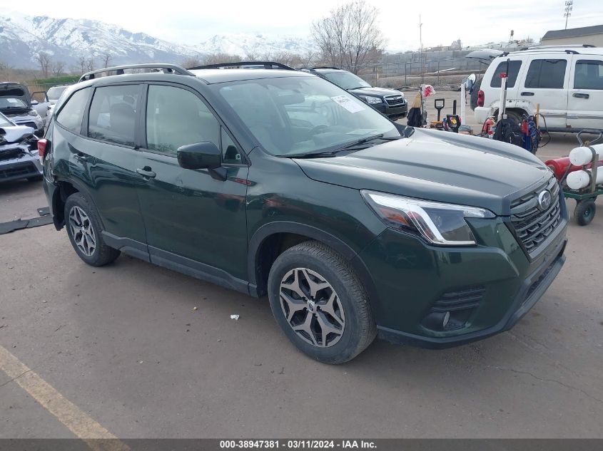 2022 SUBARU FORESTER PREMIUM