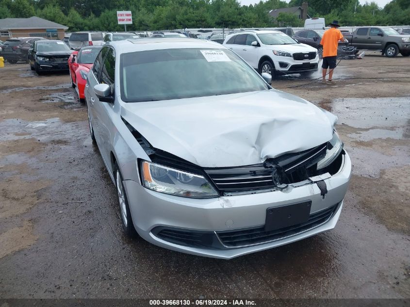 2013 VOLKSWAGEN JETTA 2.5L SE