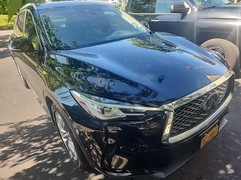 2021 INFINITI QX50 LUXE