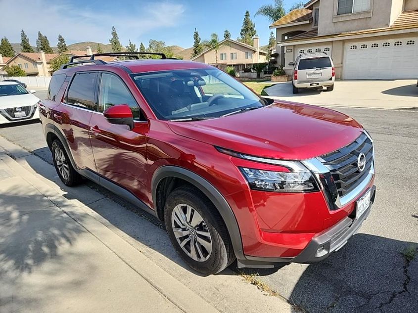 2023 NISSAN PATHFINDER SV