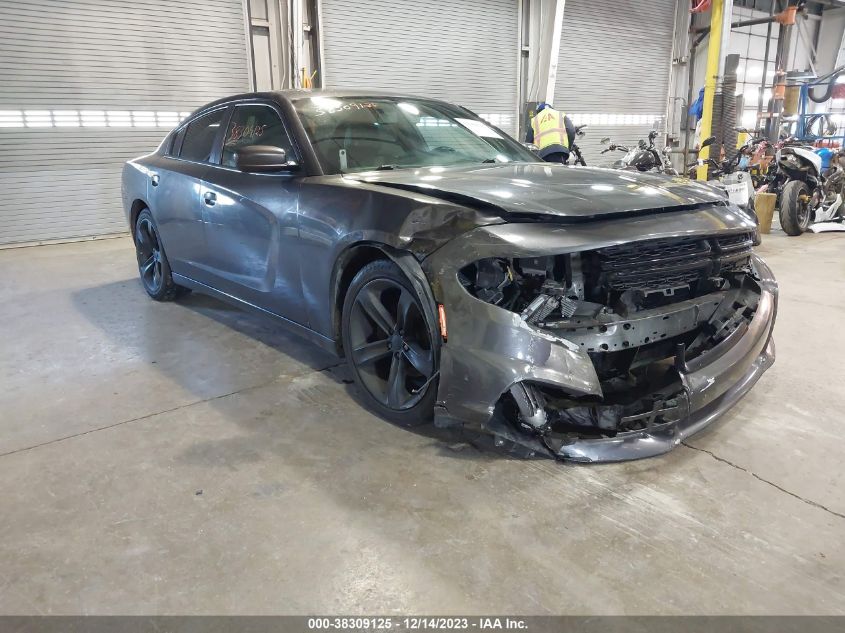 2017 DODGE CHARGER SXT