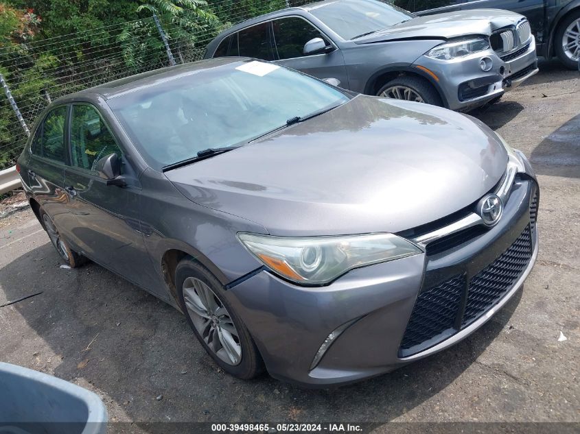 2015 TOYOTA CAMRY SE