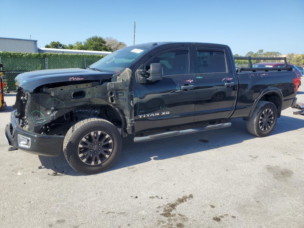 2016 NISSAN TITAN XD SL