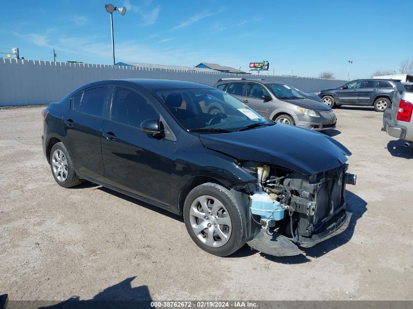 2013 MAZDA MAZDA3 I SPORT