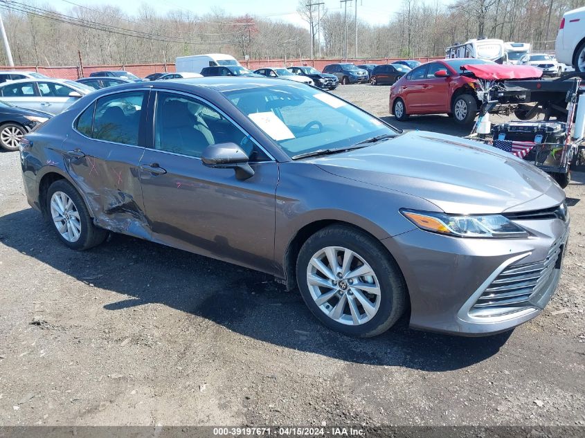 2023 TOYOTA CAMRY LE