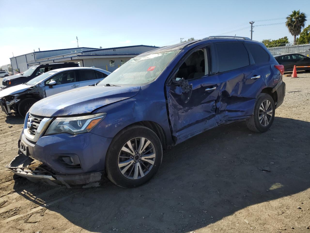 2017 NISSAN PATHFINDER S