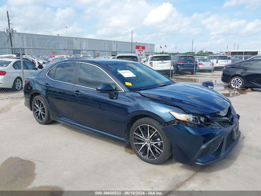 2021 TOYOTA CAMRY SE