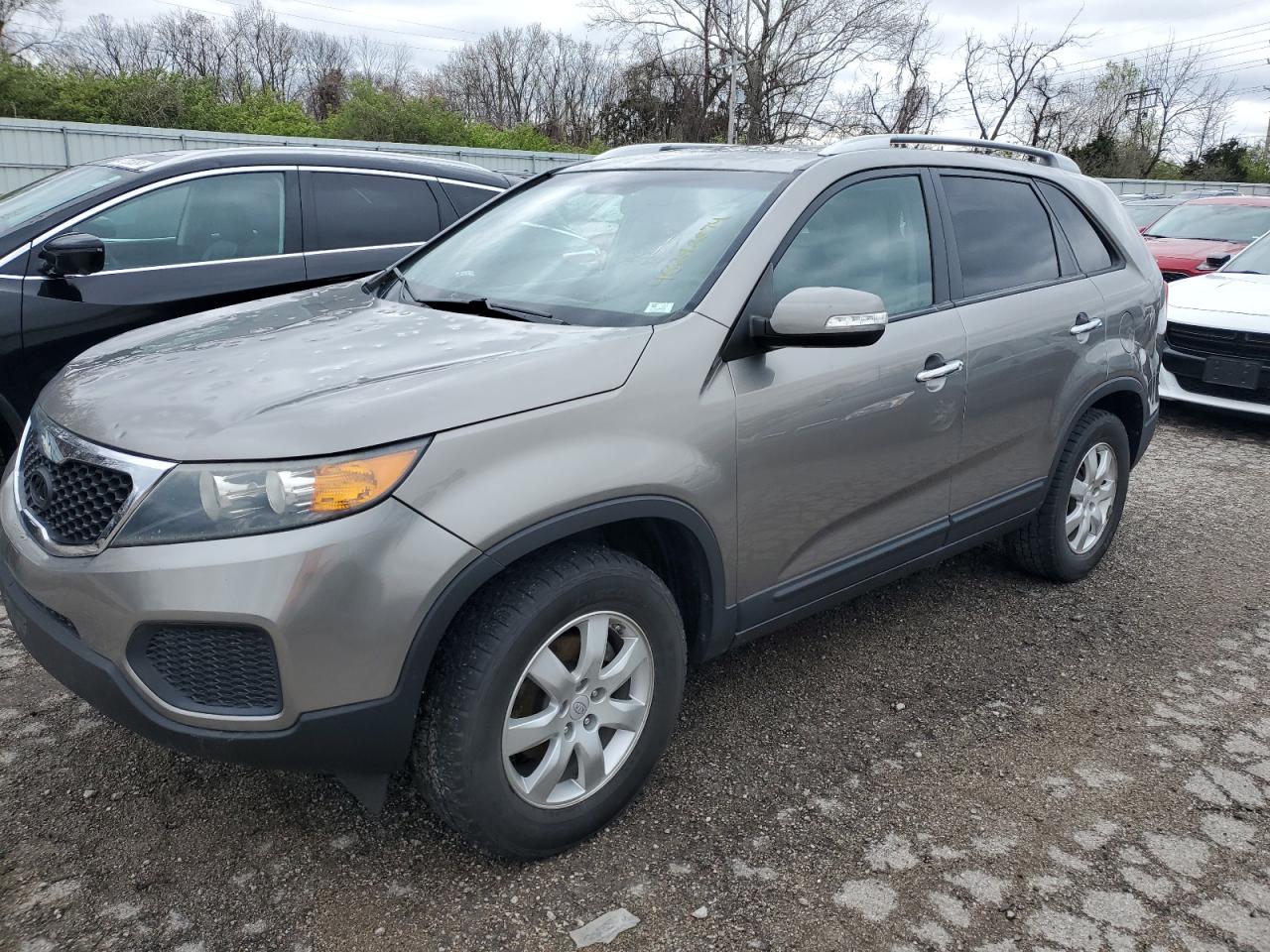 2011 KIA SORENTO BASE