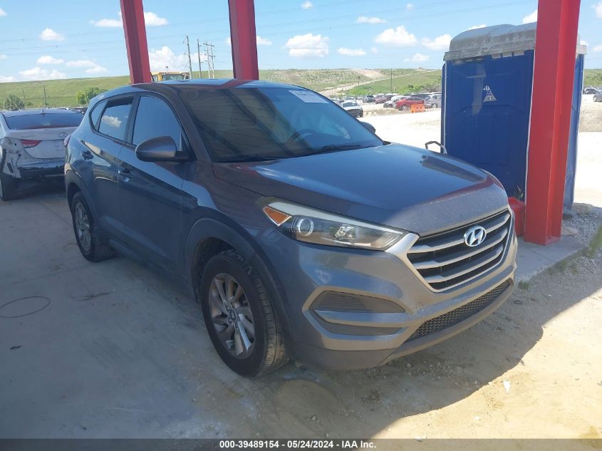 2017 HYUNDAI TUCSON SE