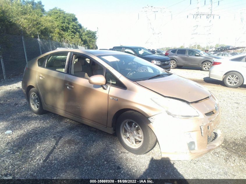 2011 TOYOTA PRIUS THREE