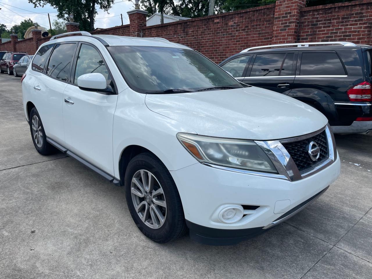 2016 NISSAN PATHFINDER S