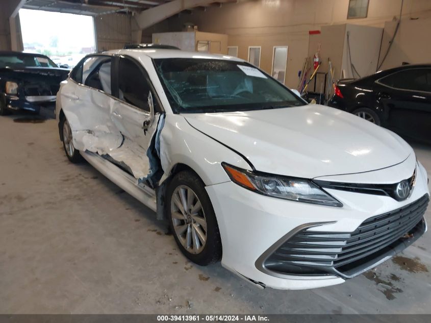 2023 TOYOTA CAMRY LE