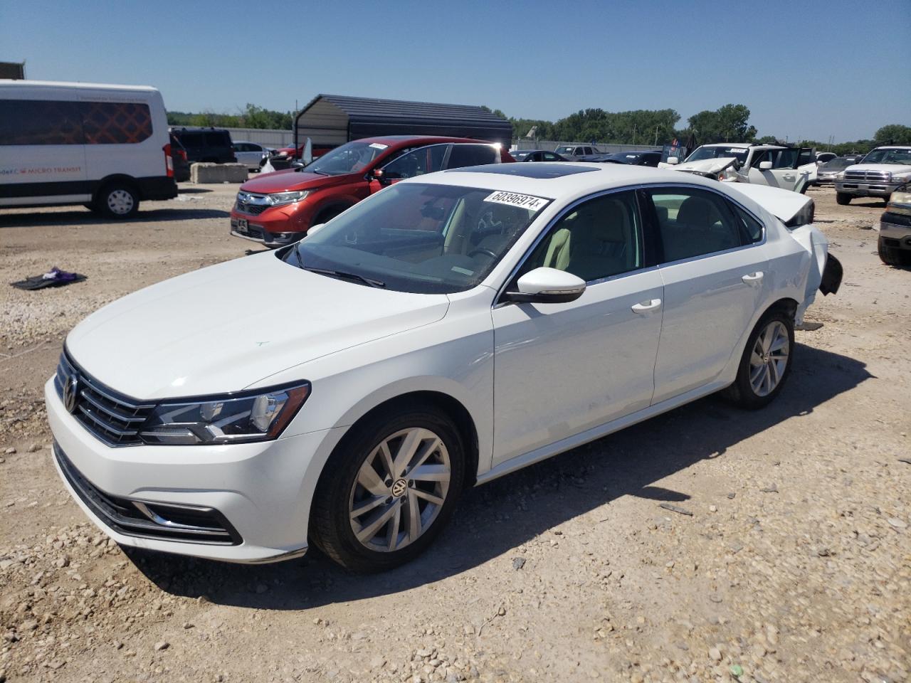 2018 VOLKSWAGEN PASSAT SE