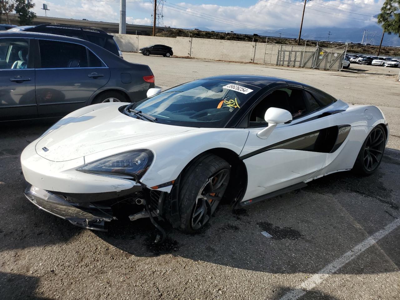 2019 MCLAREN AUTOMOTIVE 570S